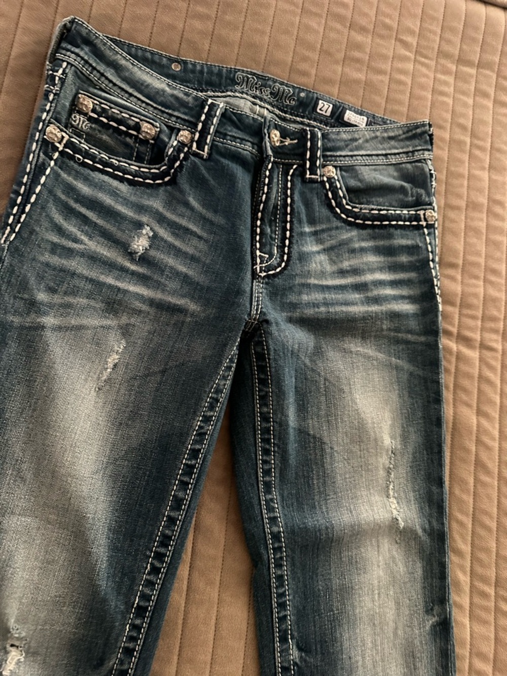 Miss Me Women's Faded Blue Skinny Jeans with Contrast Stitching